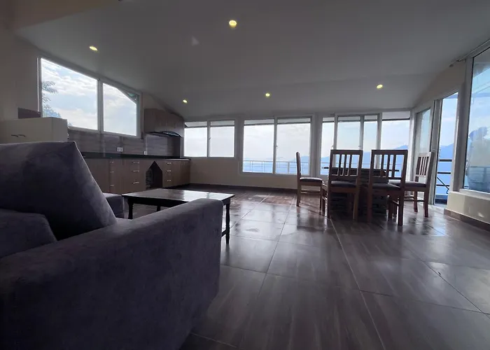 The North Face Inn\'S Homestay